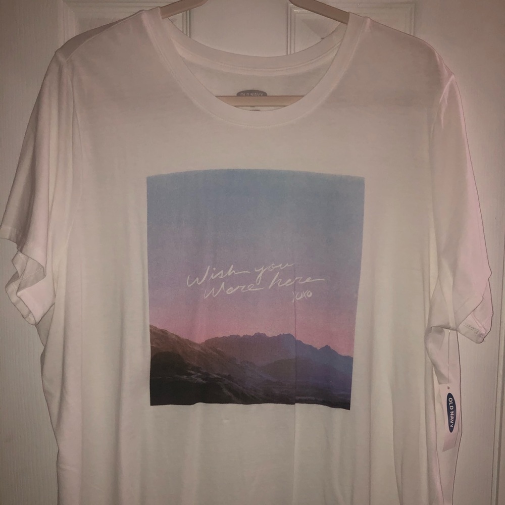 Graphic Crew-Neck Tee